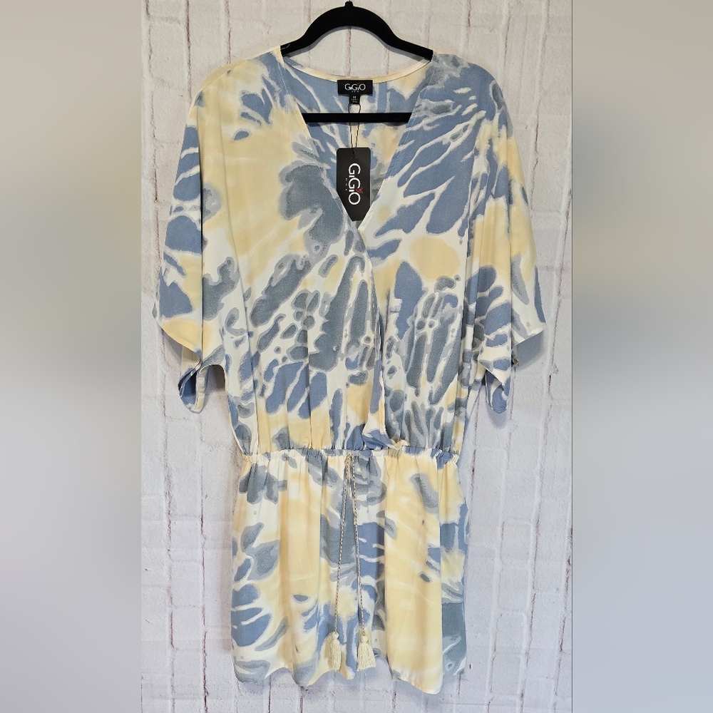 NWT GiGiO Romper with Flair Sleeves